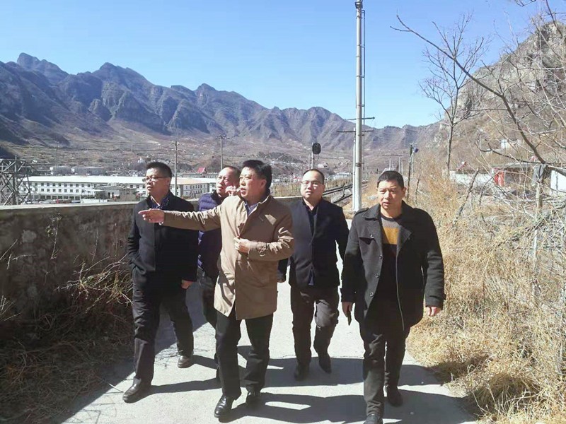 张诚书记检查指导工作_副本.jpg 张诚书记检查指导工作_副本.jpg